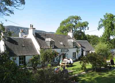 The Dores Inn