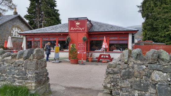 The Moorings Restaurant Overlooking The Caledonian Canal